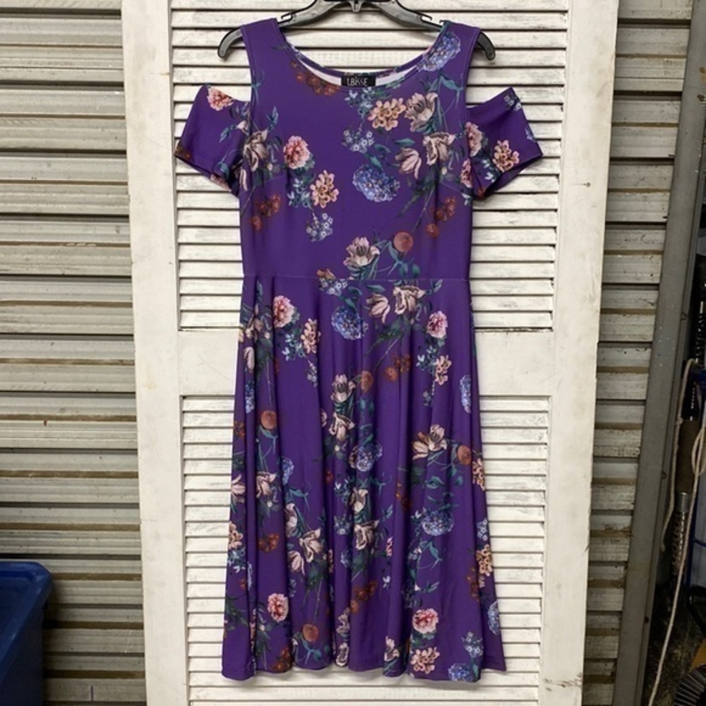 LBisse Purple Floral Cold Shoulder Dress size Medium